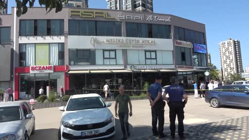 Çukurova Belediye Başkanı’nın kızının güzellik merkezine kurşun yağdırdılar